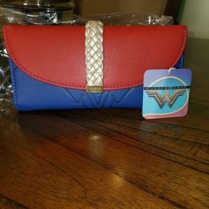 Loungefly wonder woman wallet